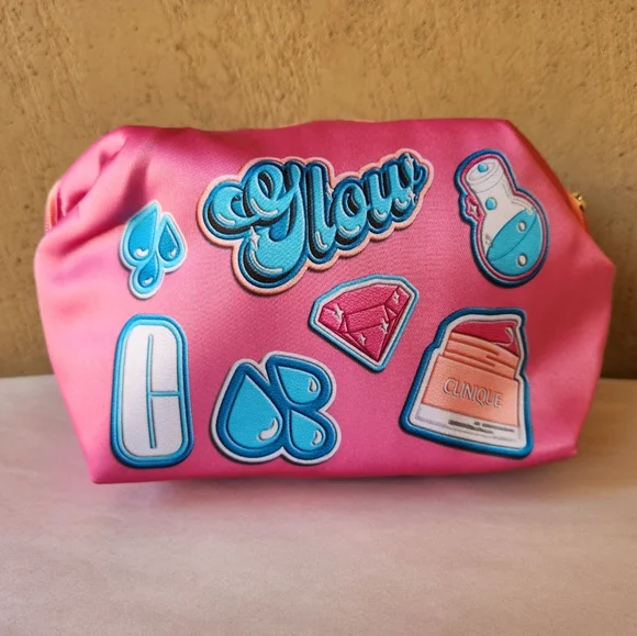Pink Clinique Cosmetic Bag with Fun Patches - Picture 1 of 6